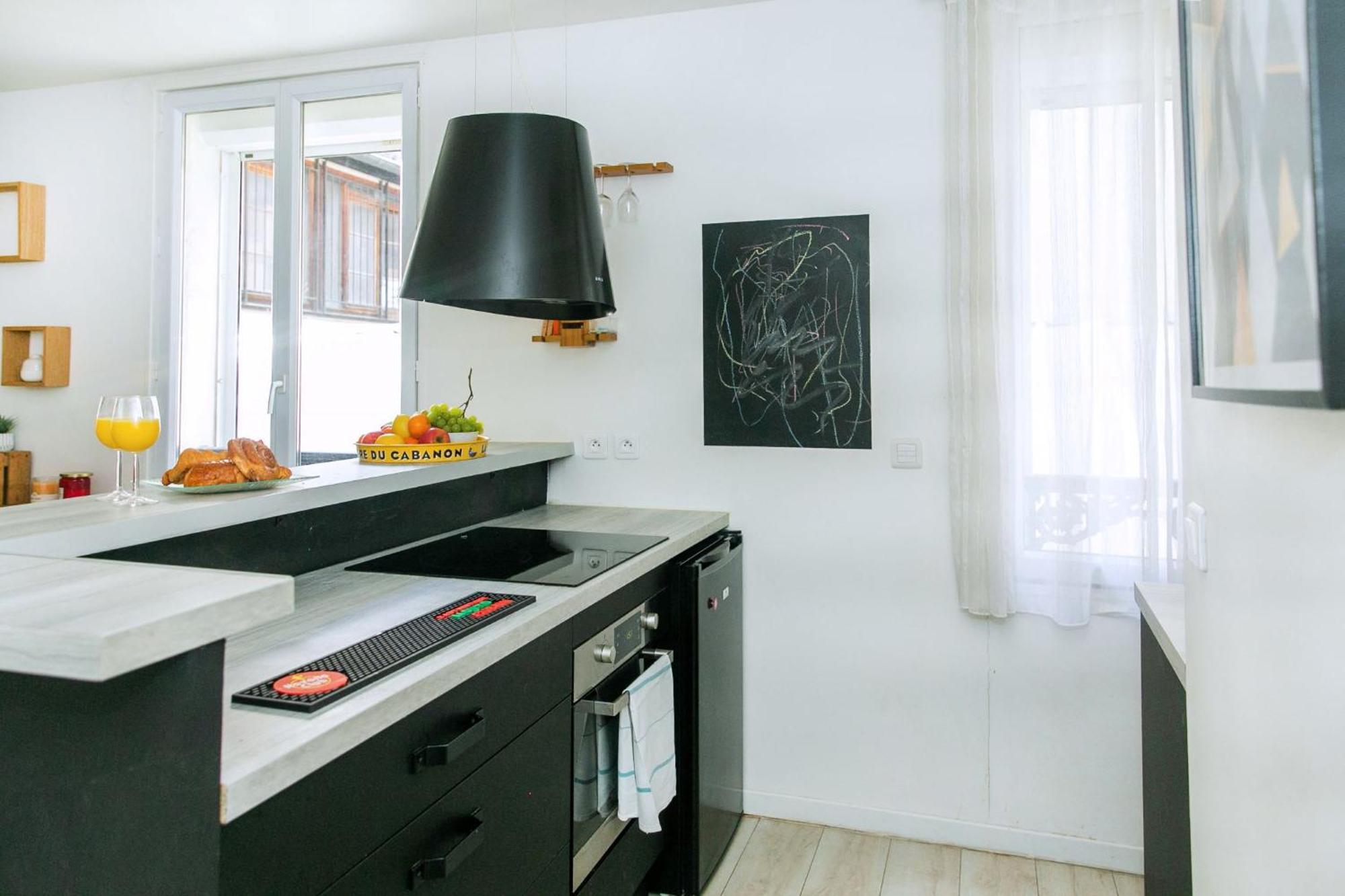 Bnbnova - Le Marais & Centre Of - 1br Parijs